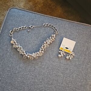 Necklace earring set